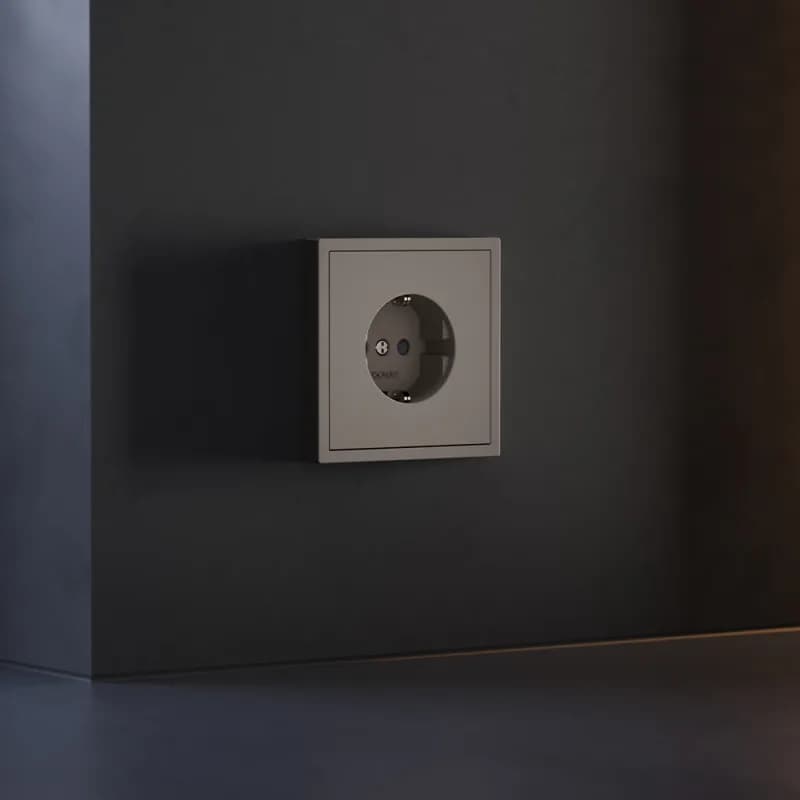 Накладка для розетки с заземлением и защитными шторками, S70 (капучино)