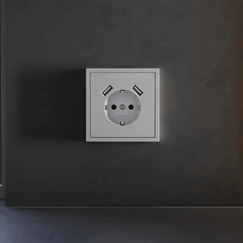 Накладка для розетки с заземлением и защитными шторками, с USB A+A, S70 (серый)