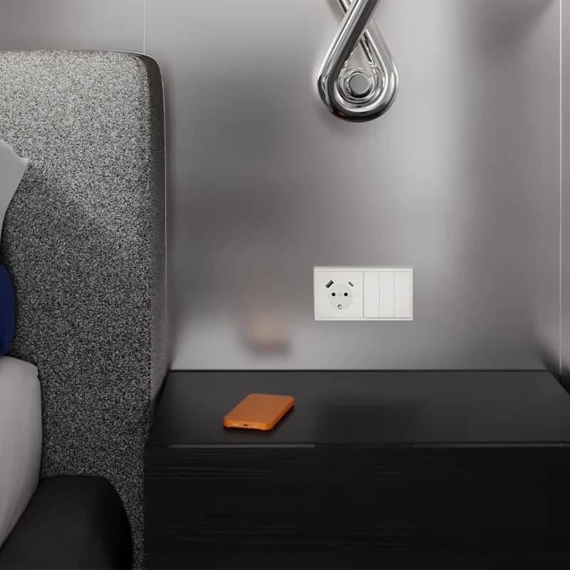 Накладка для розетки с заземлением и защитными шторками, с USB A+C, S70 (хлопок)