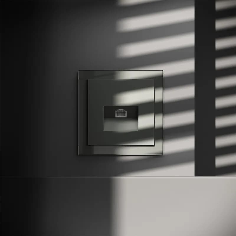 Розетка компьютерная встраиваемая VOLTUM S70 RJ45 кат.6, (титан)