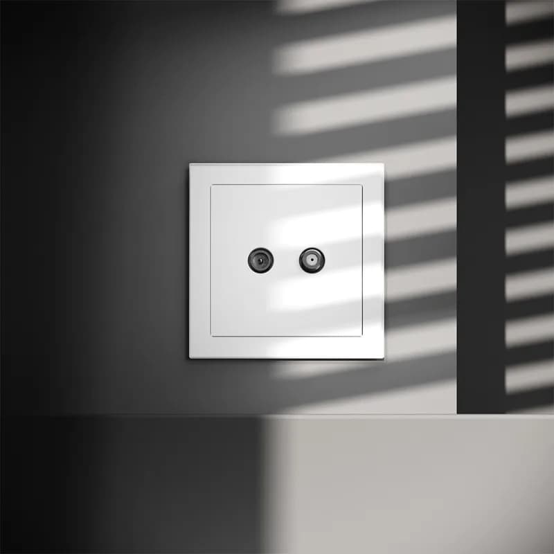 Розетка телевизионная встраиваемая VOLTUM S70 оконечная TV+SAT, (белый матовый)