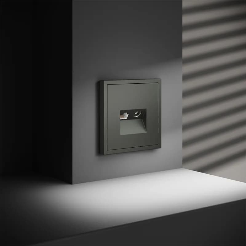 Розетка телевизионная встраиваемая VOLTUM S70 TV+RJ45 кат. 6, (титан)