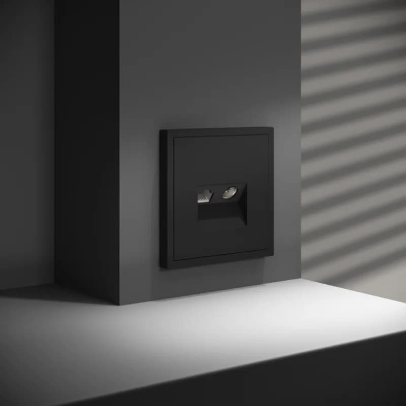 Розетка телевизионная встраиваемая VOLTUM S70 TV+RJ45 кат. 6, (черный матовый)