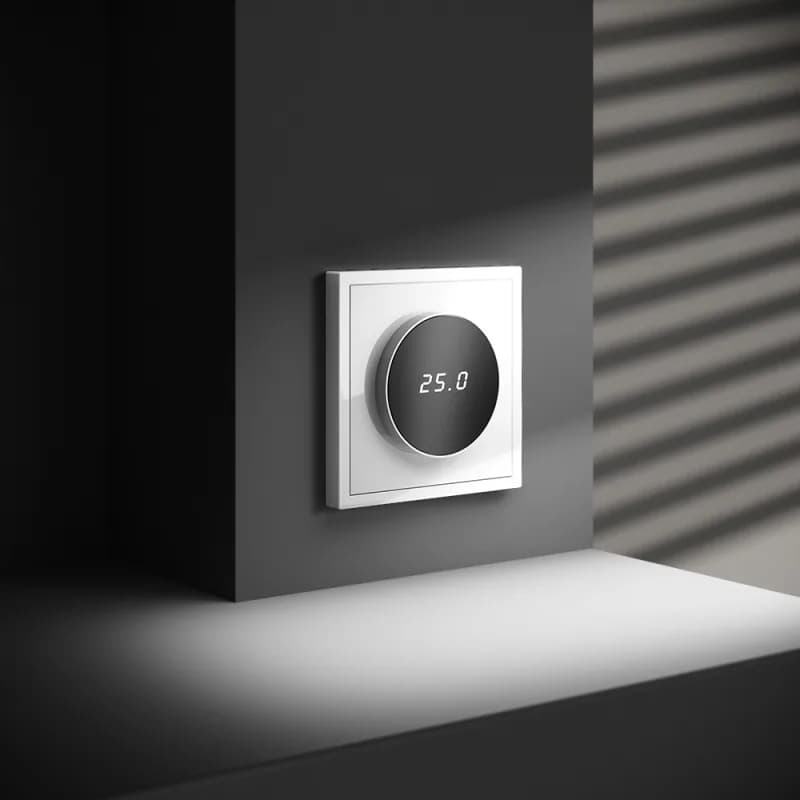 Терморегулятор электронный VOLTUM S70 с индикацией и датчиком, для теплого пола, (белый глянцевый)