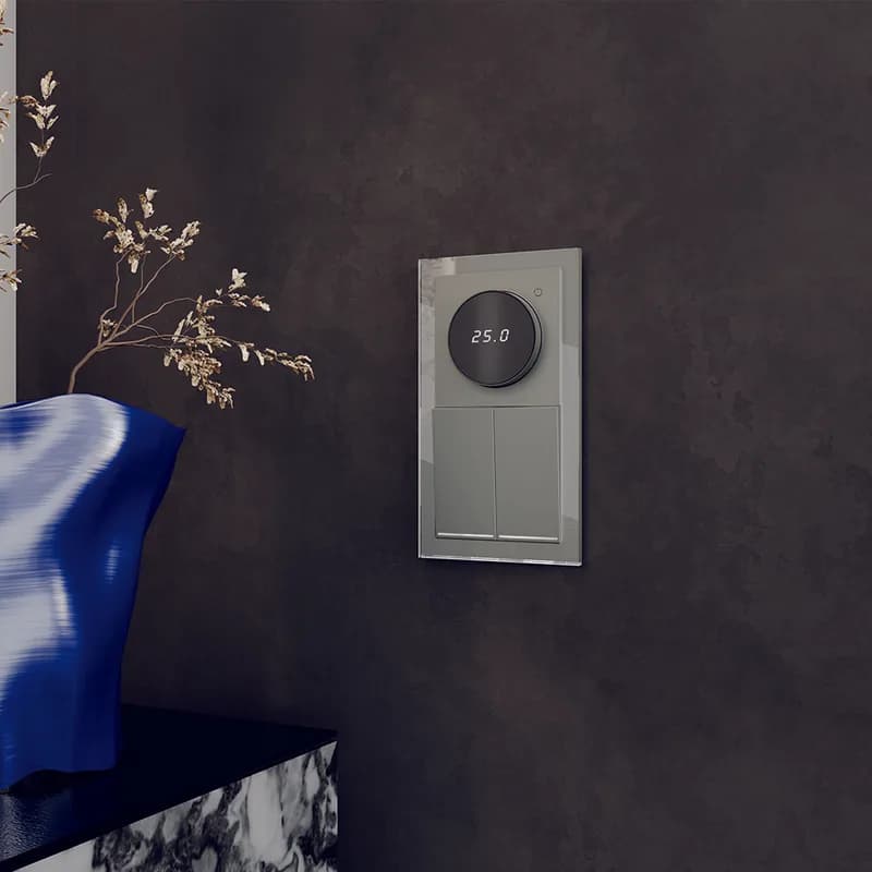 Терморегулятор электронный VOLTUM S70 с индикацией и датчиком, для теплого пола, (титан)