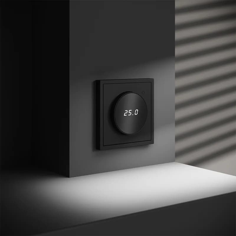 Терморегулятор электронный VOLTUM S70 с индикацией и датчиком, для теплого пола, (черный матовый)