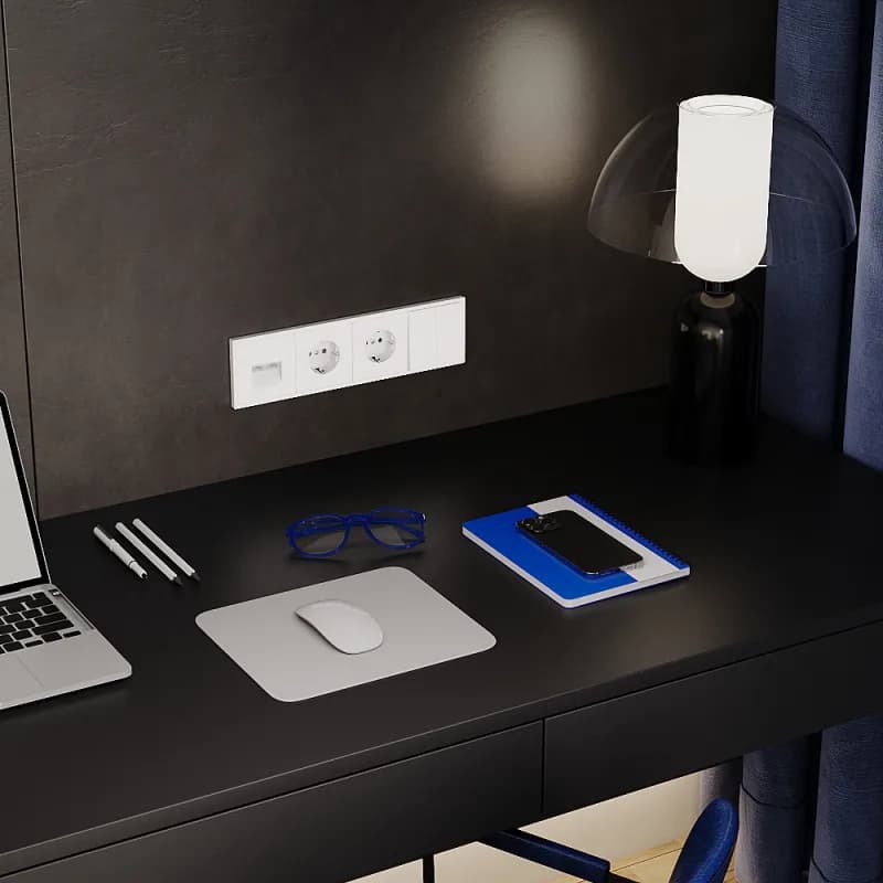 Рамка пластиковая VOLTUM S70 на 4 поста, (белый матовый)