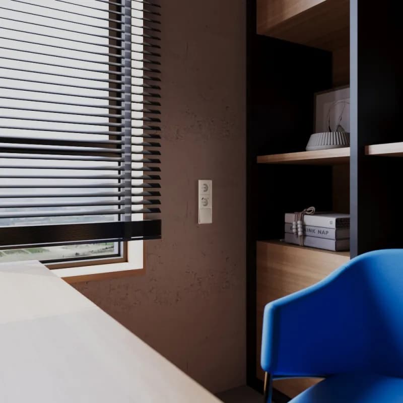 Накладка для розетки с заземлением и защитными шторками, S70 Metal (платина)