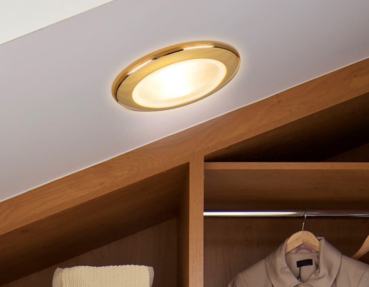 TN110 GD золото GU5.3 D92*35