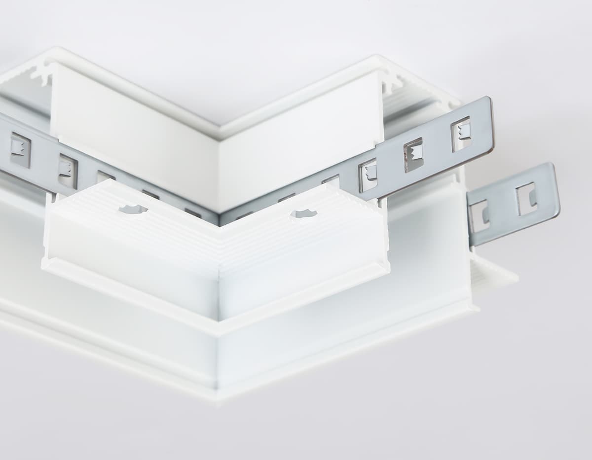 GL3352-9.5 WH белый 85*85*H46.8