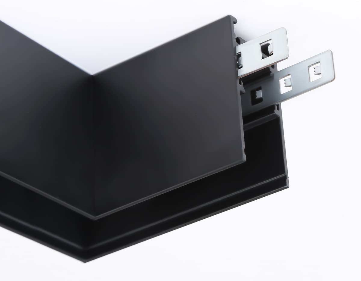 GL3372 BK черный коннектор угловой для накладного шинопровода 85*85*H53.7