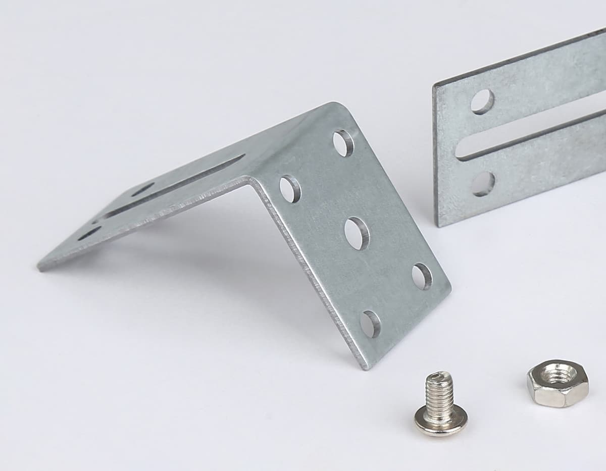 GL3620 уголок монтажный регулируемый для корпуса в натяжной потолок 60*22*40 (2шт)