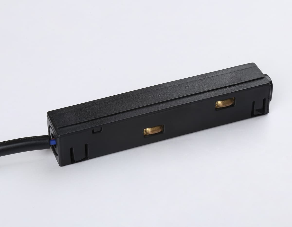 GL3634 ввод питания для шинопровода IP20 48V 380*18*18