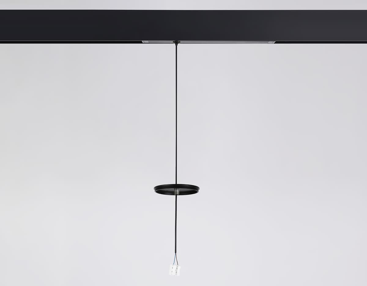 A2660 BK черный крепеж трековый подвесной для корпуса DIY D85mm 240*42*25 H1500