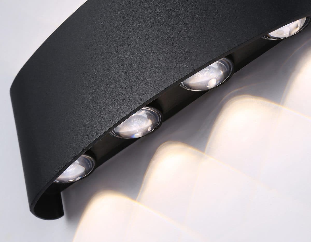 ST4464/8 BK черный IP65 LED 4200K 8W 210*80*46