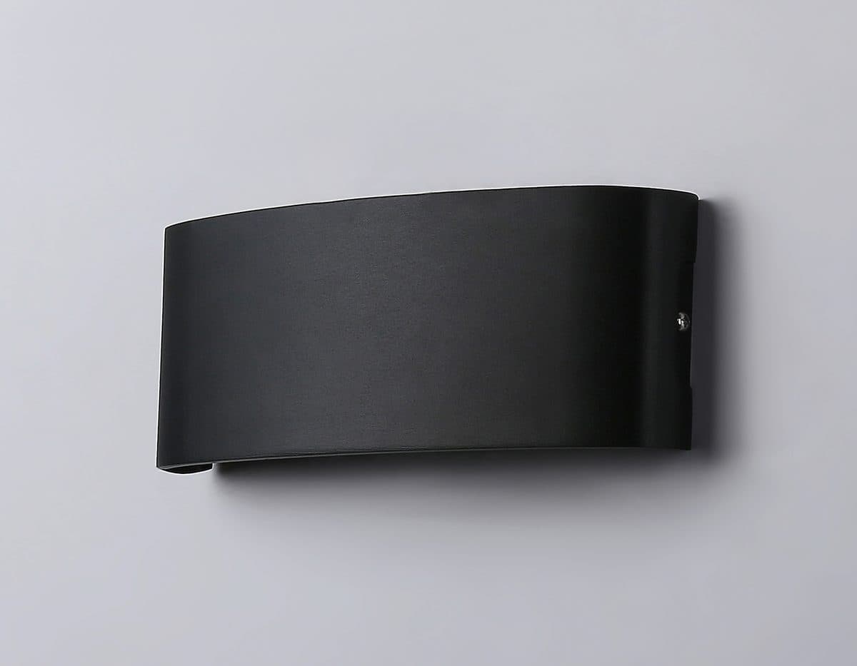 ST4464/8 BK черный IP65 LED 4200K 8W 210*80*46