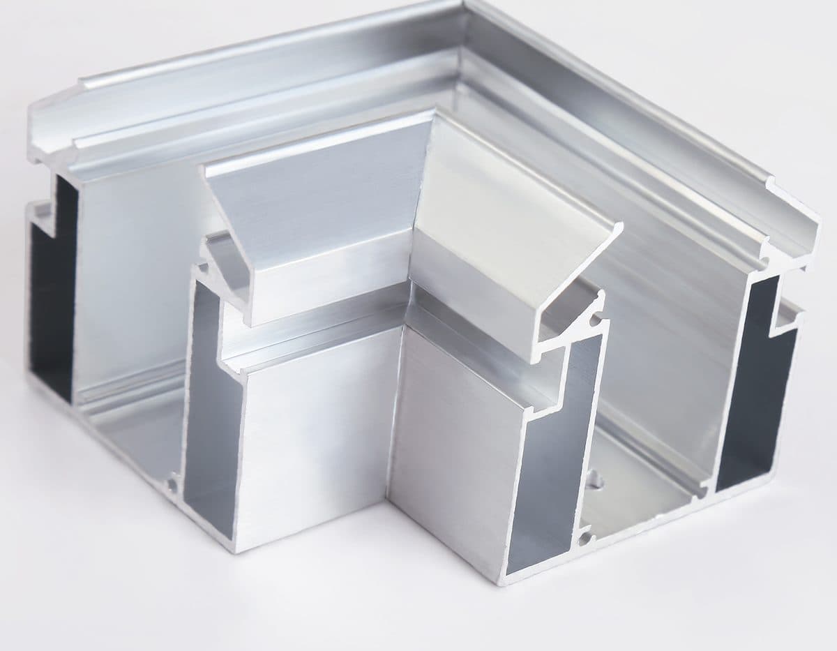 GL3390 коннектор угловой для корпуса Magnetic в натяжной потолок