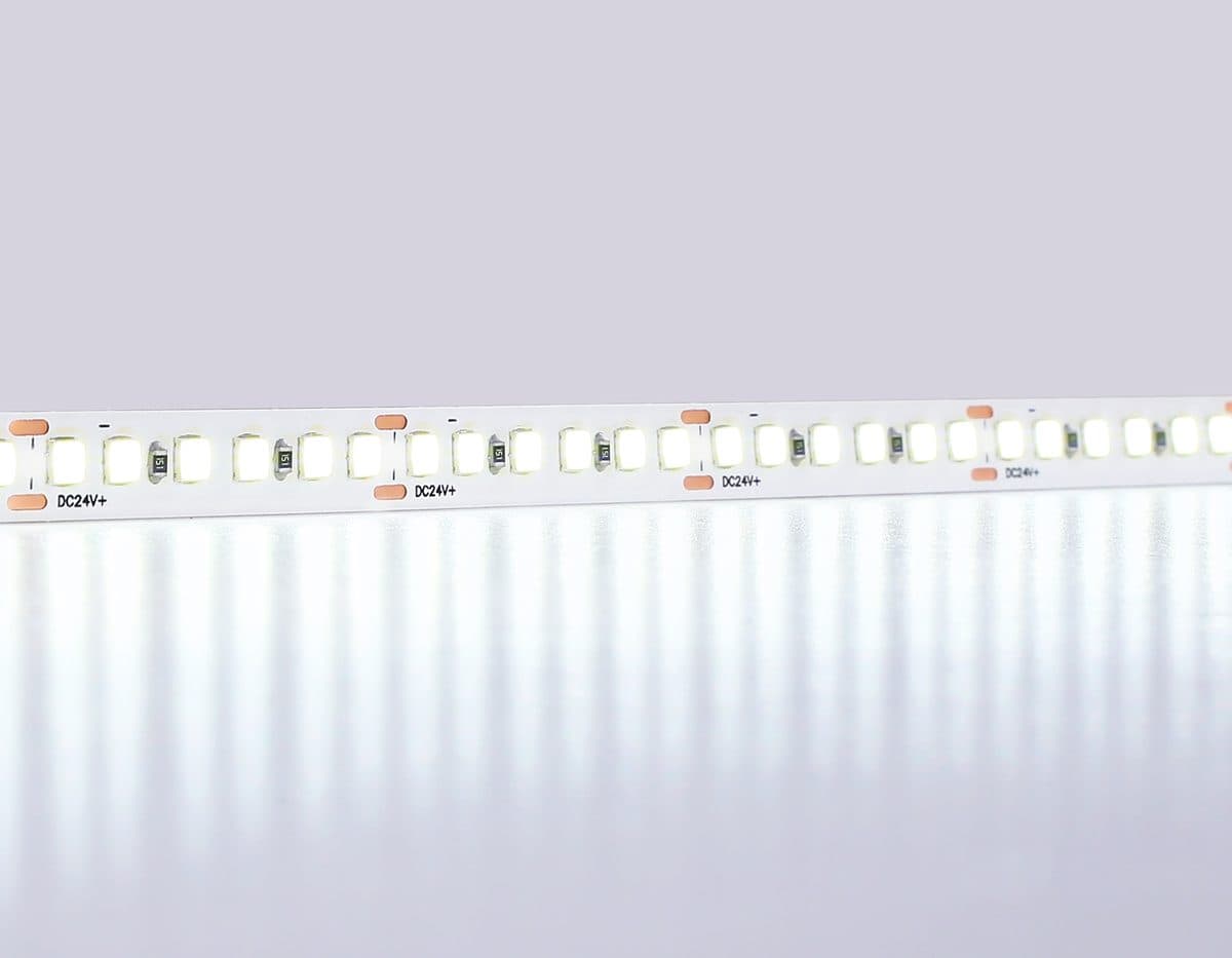 GS3203 2835 180Led/ 14.4W m/ 24V IP20 6500K/ 5000*8*1.2mm (2 конт.)