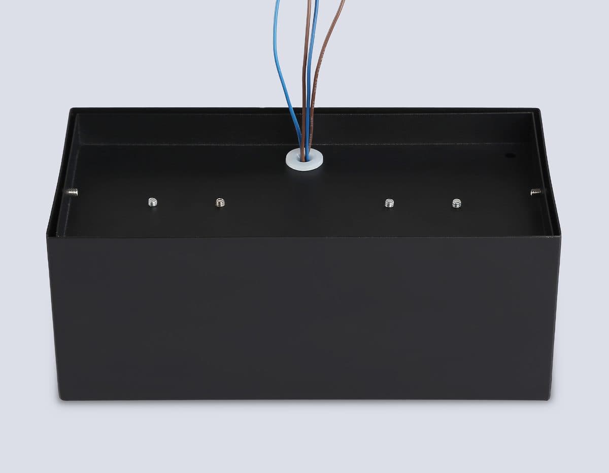 TN6535/2 BK черный IP44 GX53/2 200*100*80