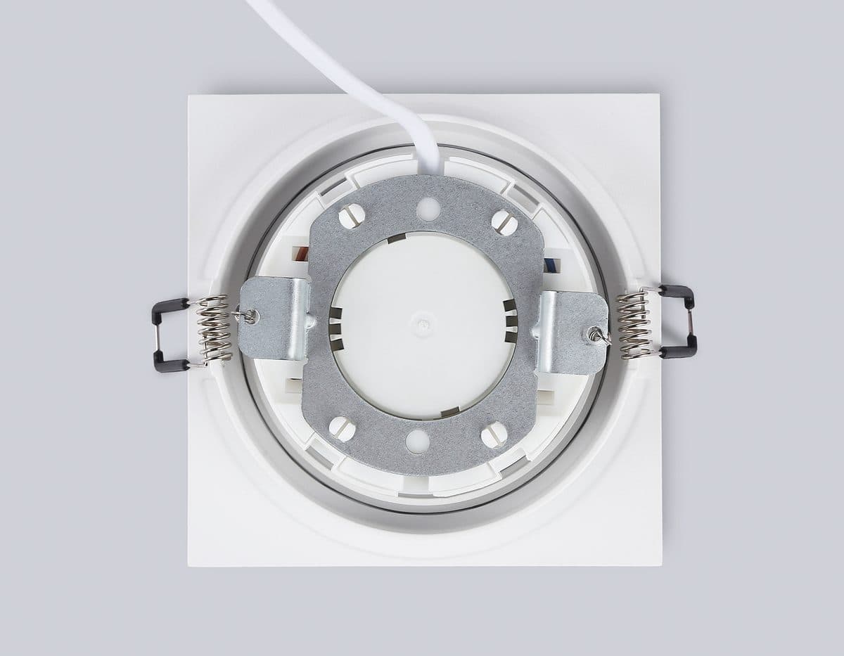 TN6607 WH белый IP44 GX53 max 15W 110*110*23