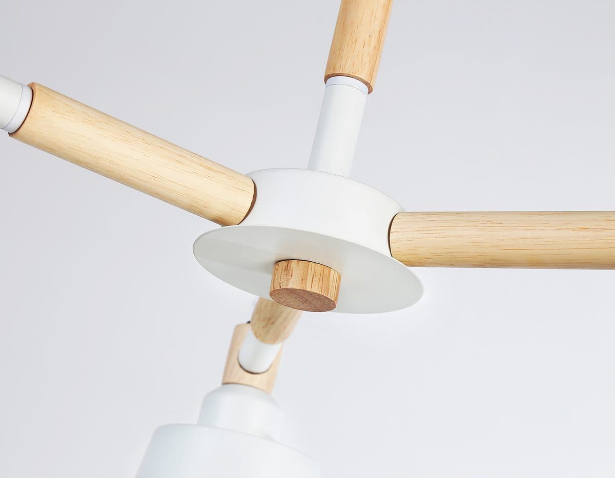 TR82204/3 WH/LW белый/светлое дерево E27/3 max 40W D560*430