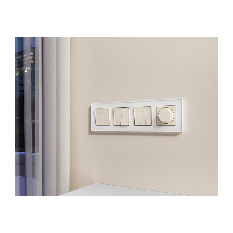 Комплект механизма 2-кл проходного выключателя ALFA Бежевый глянец QUANT (AP3030, VM120)