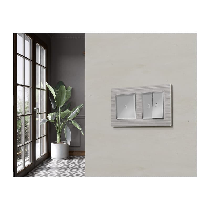 Комплект механизма 1-кл проходного выключателя с подсветкой 5600K ALFA Серебро глянец QUANT (AP4020, VM105, G25W)