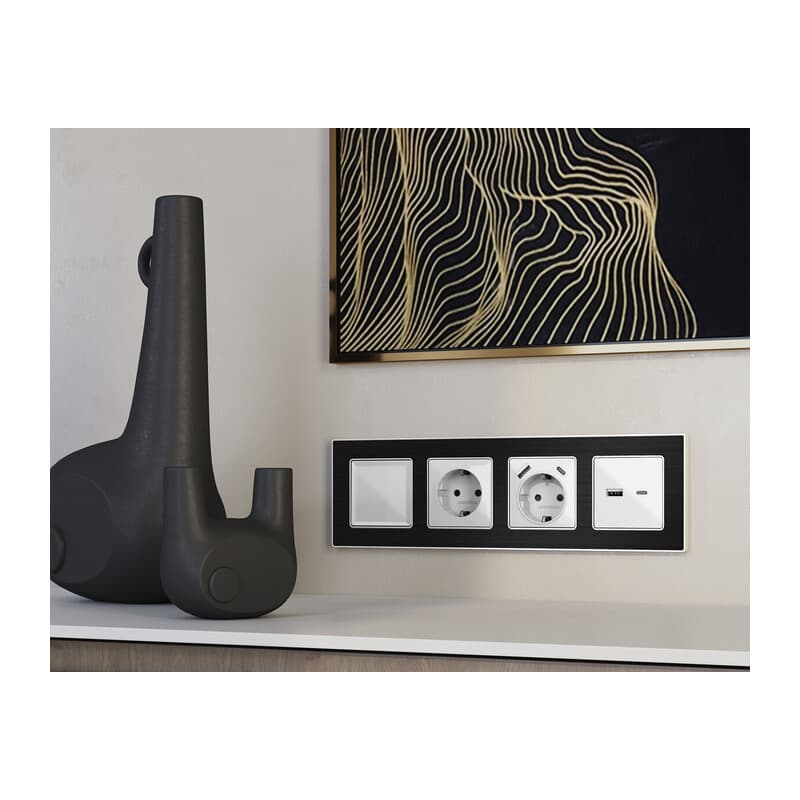 Комплект механизма электрической розетки ALFA Серебро глянец 2USB A+C 20W (быстрая зарядка) с/з QUANT (AP4100, VM160)