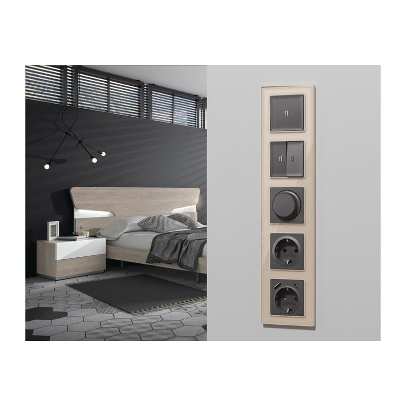 Комплект механизма электрической розетки ALFA Антрацит серый 2USB A+C 20W (быстрая зарядка) с/з QUANT (AP6600, VM160)