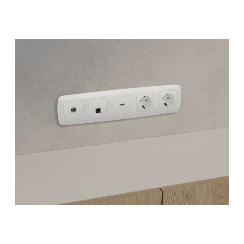 Комплект механизма компьютерной розетки RJ-45 экранированной с автоматической защитной шторкой OMEGA Белый глянец QUANT (OP1120, VM185)