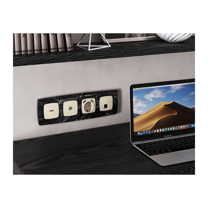 Комплект механизма компьютерной розетки RJ-45 экранированной с автоматической защитной шторкой OMEGA Бежевый матовый QUANT (OP3320, VM185)