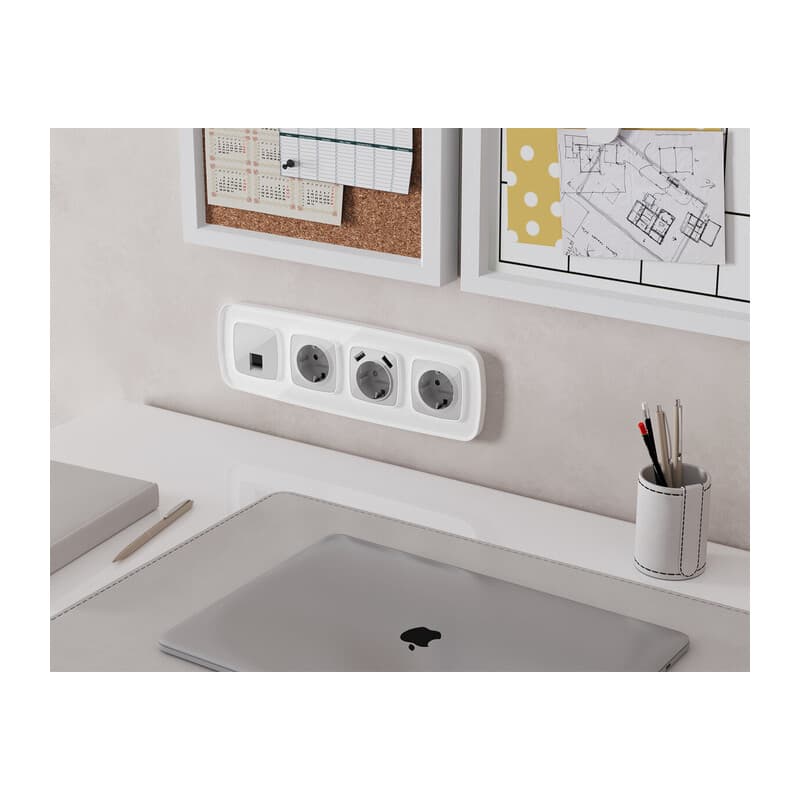 Комплект механизма компьютерной розетки RJ-45 экранированной с автоматической защитной шторкой OMEGA Серебро глянец QUANT (OP4120, VM185)