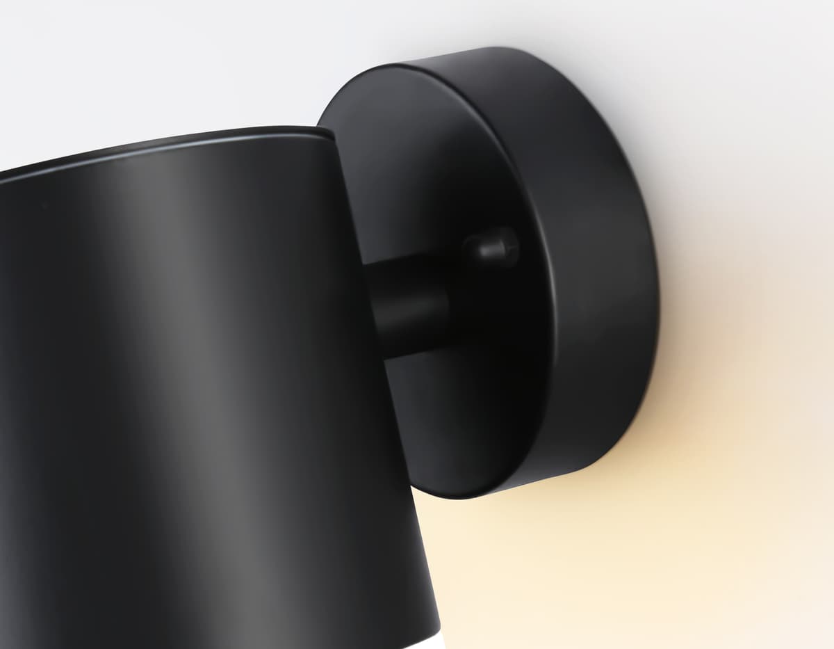 ST3327 BK черный IP54 GX53 max 15W 110*85*125