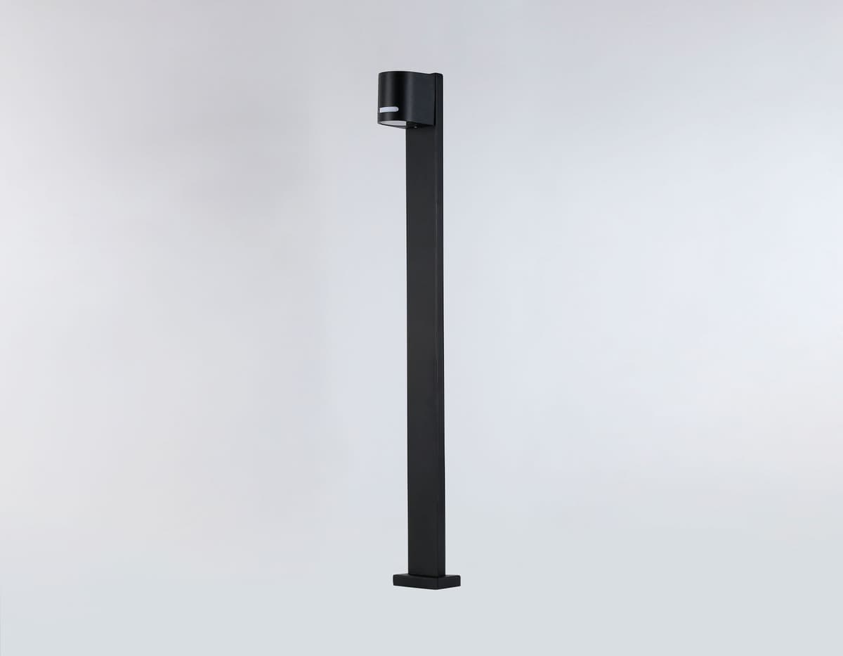 ST3754 BK черный IP54 GU10 max 35W 136*105*800