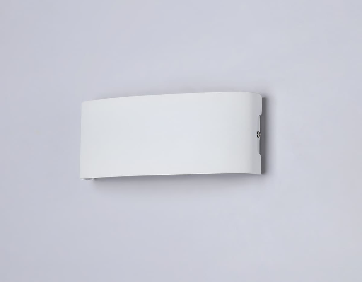 ST4461/8 WH белый IP65 LED 4200K 8W 210*80*46
