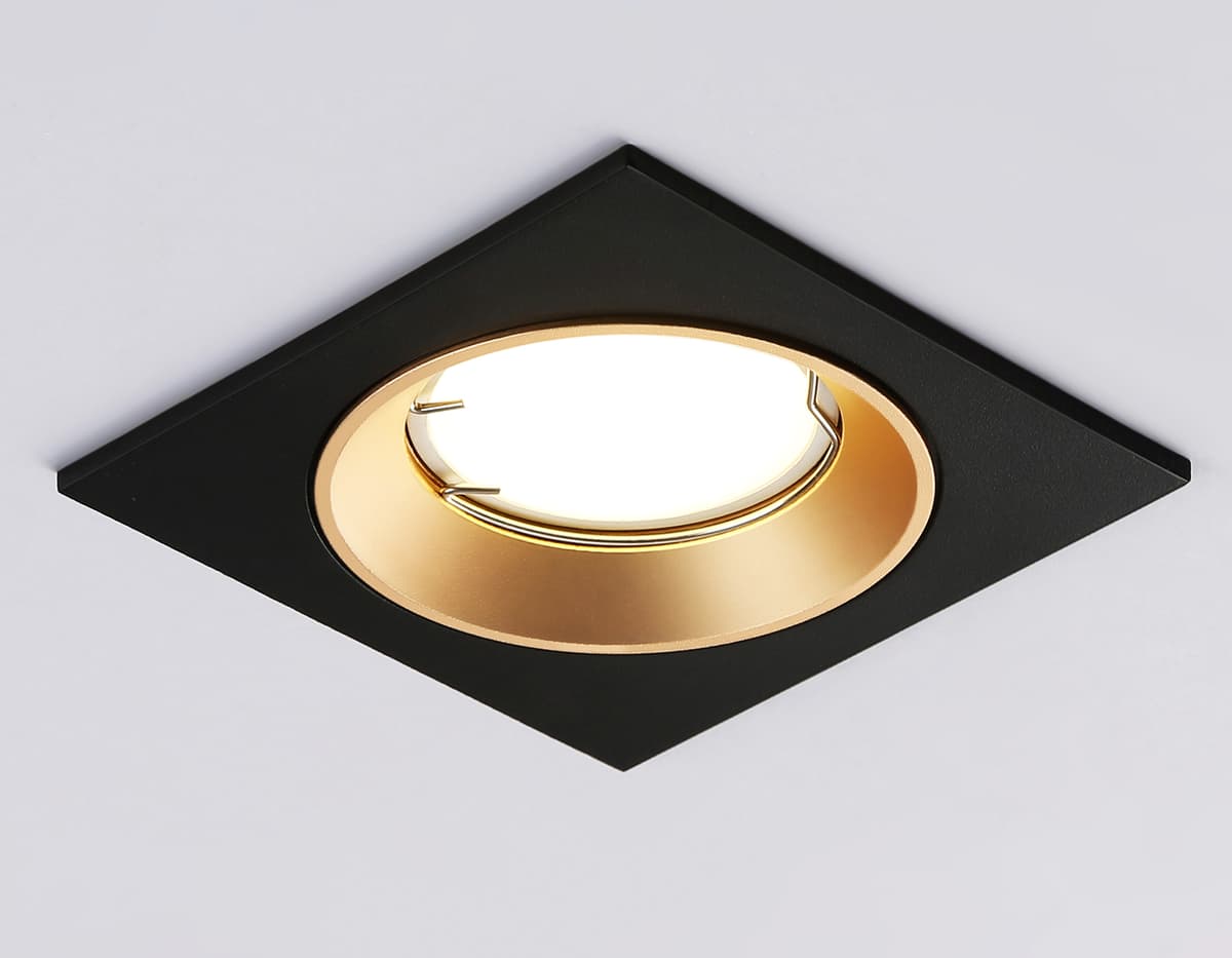 A8927 BK/GD черный/золото MR16 GU5.3 92*92*24