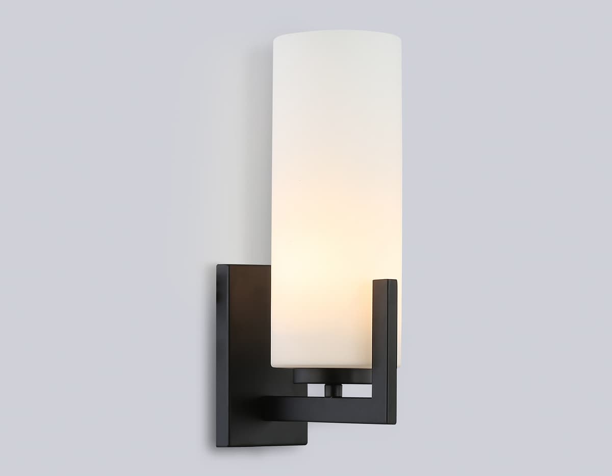 LH56061 BK/WH черный/белый E27 max 60W 185*100*310