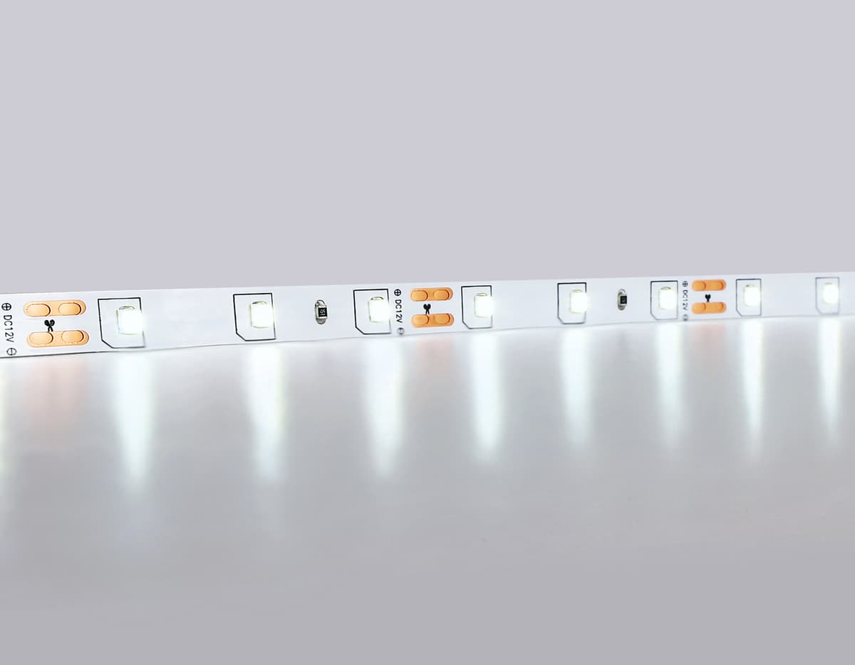 GS1003 2835 60Led/ 4.8W m/ 12V IP20 6500K/ 5000*8*1.2mm (2 конт.)