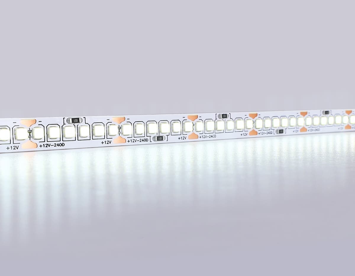 GS1403 2835 240Led/ 17W m/ 12V IP20 6500K/ 5000*10*1.2mm (2 конт.)