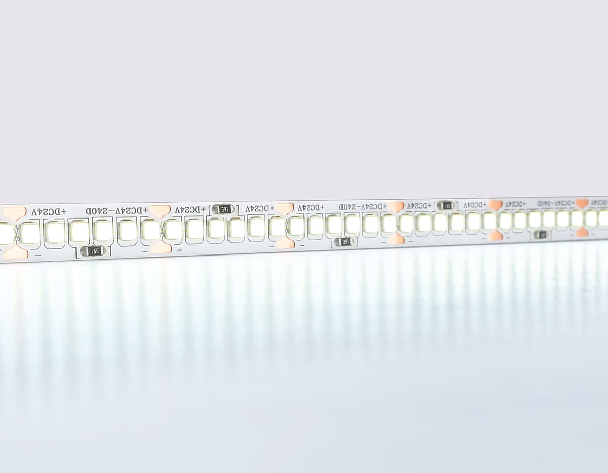 GS3303 2835 240Led/ 18W m/ 24V IP20 6500K/ 5000*10*1.2mm (2 конт.)