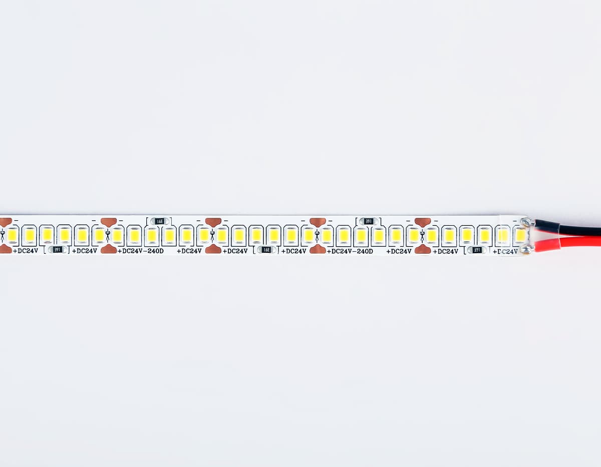 GS3303 2835 240Led/ 18W m/ 24V IP20 6500K/ 5000*10*1.2mm (2 конт.)