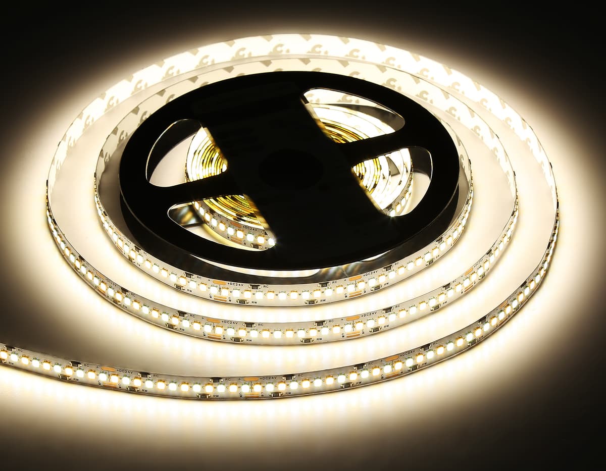 GS4151 2835 240Led/ 18W m/ 24V IP20 CCT 3000-6500K/5000*10*1.2mm (3 конт.)