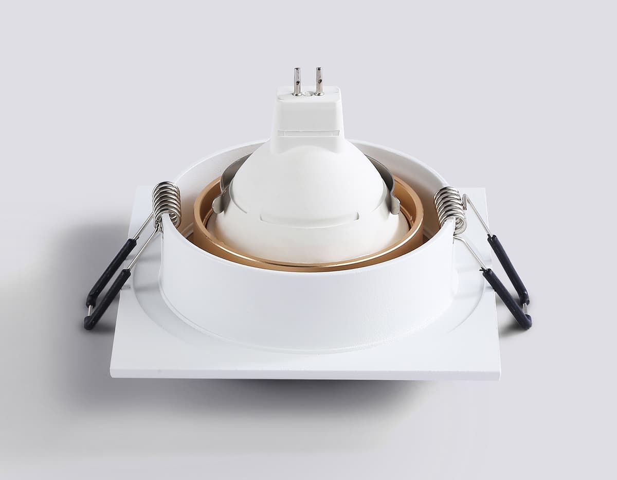 TN102728 WH/GD белый/золото GU5.3 92*92*23