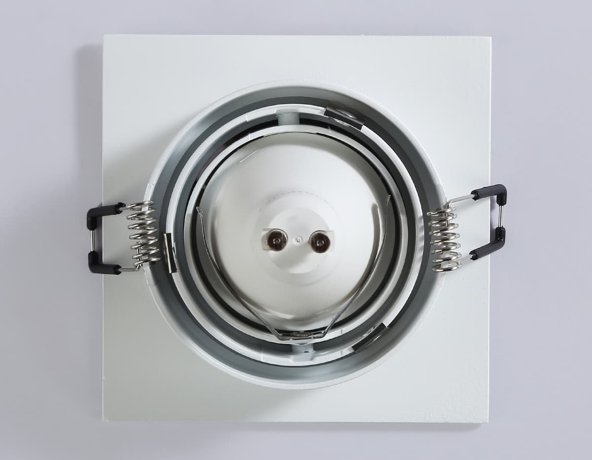 TN102757 WH белый IP20 GU5.3 100*100*32