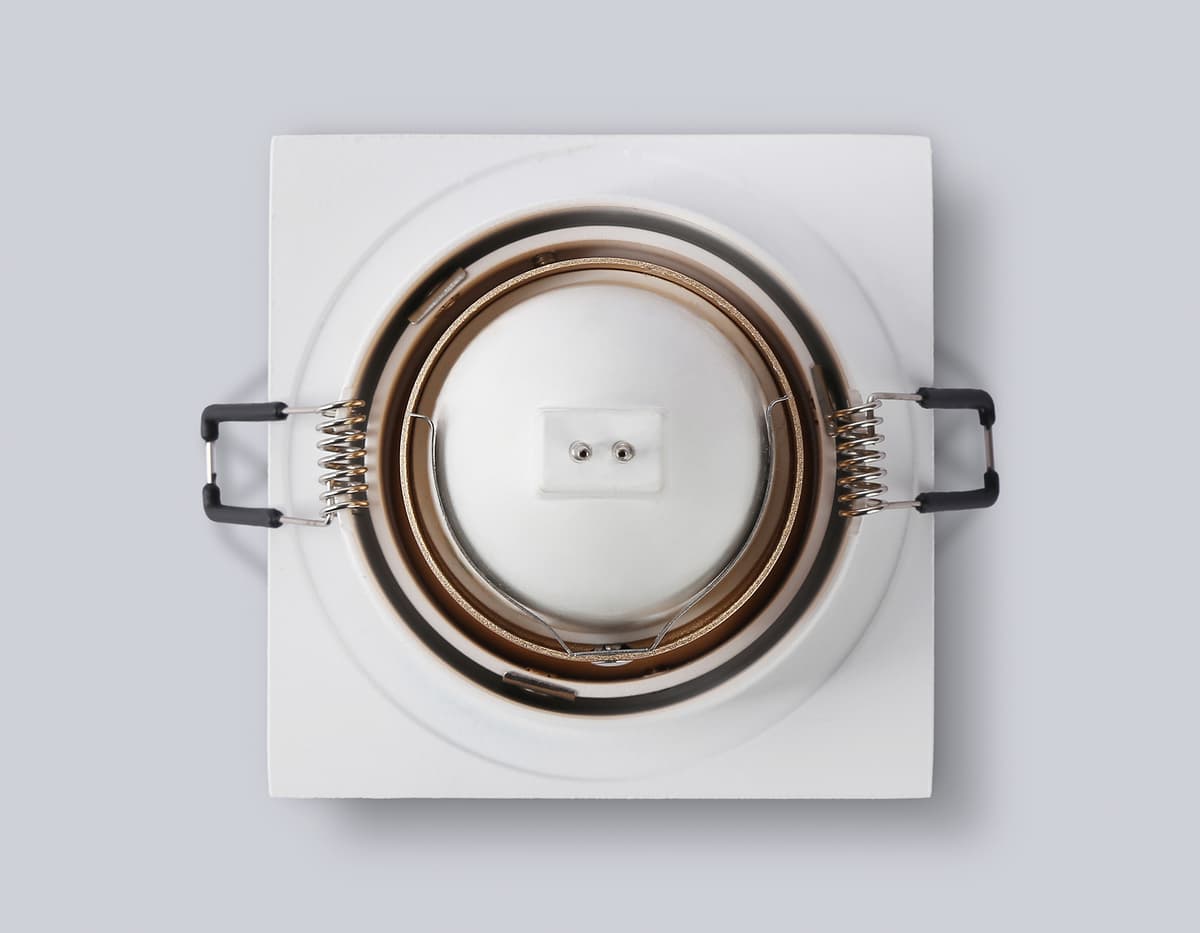 TN102827 WH/GD белый/золото GU5.3 92*92*50