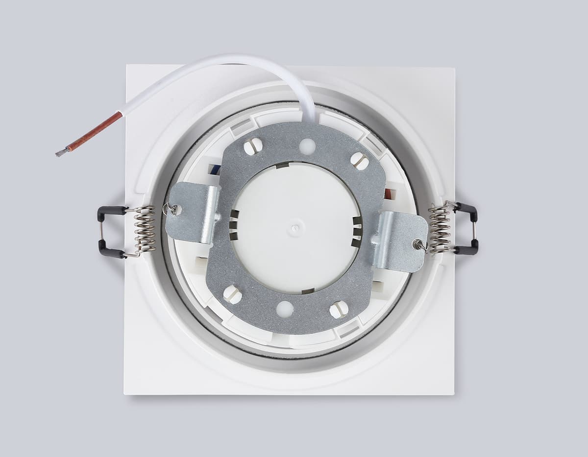 TN51803 WH белый GX53 max 15W 110*110*23