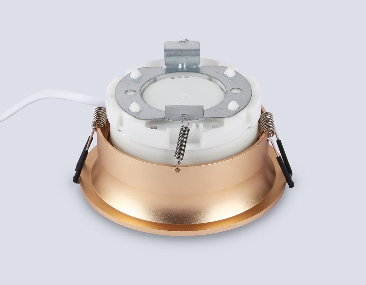 TN51812 GD золото GX53 max 15W D105*36