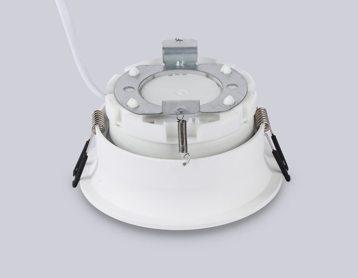 TN51813 WH белый GX53 max 15W D105*36