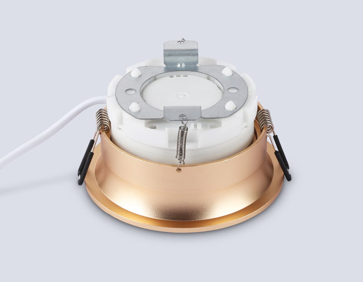 TN51815 GD золото GX53 max 15W D105*36