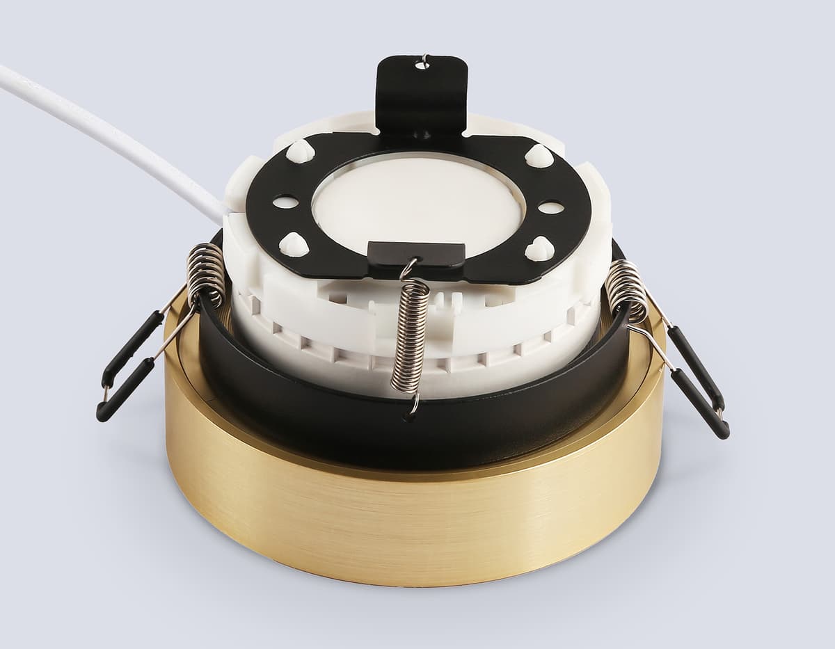 TN51818 GD золото IP20 GX53 D100*63